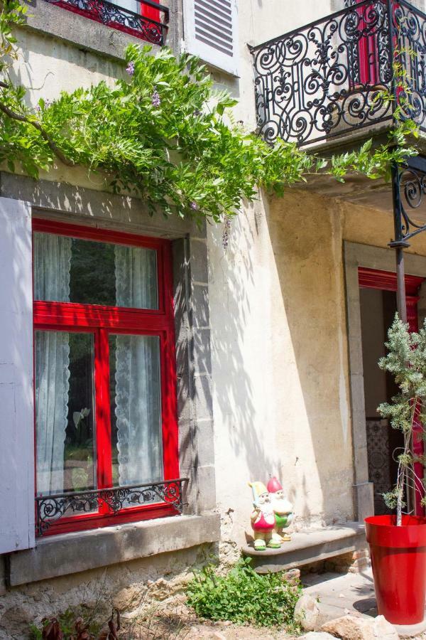 Domaine Des Lilas Saint-Germain-Lembron Exterior photo