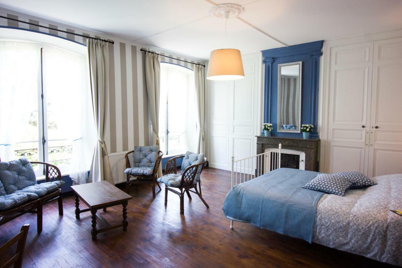 Domaine Des Lilas Saint-Germain-Lembron Exterior photo